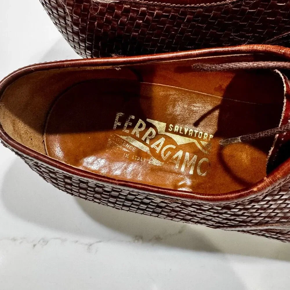 Salvatore Ferragamo Civas chestnu calfskin leather oxford dress shoes. Size 8.5